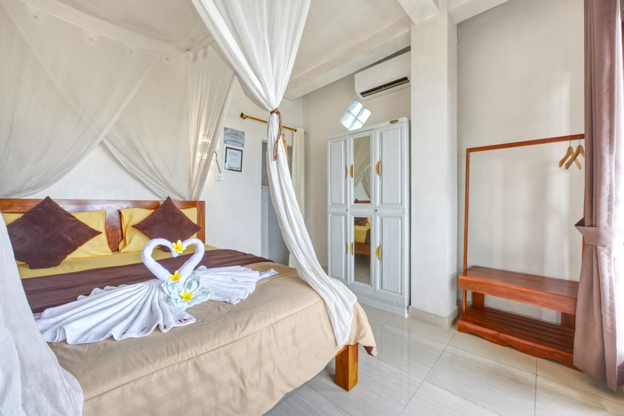 Bagus Cottage Batununggul Exterior photo